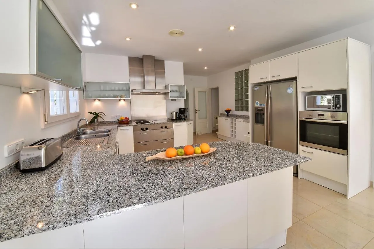 Villa Arran De Mar Cala D´Or İspanya
