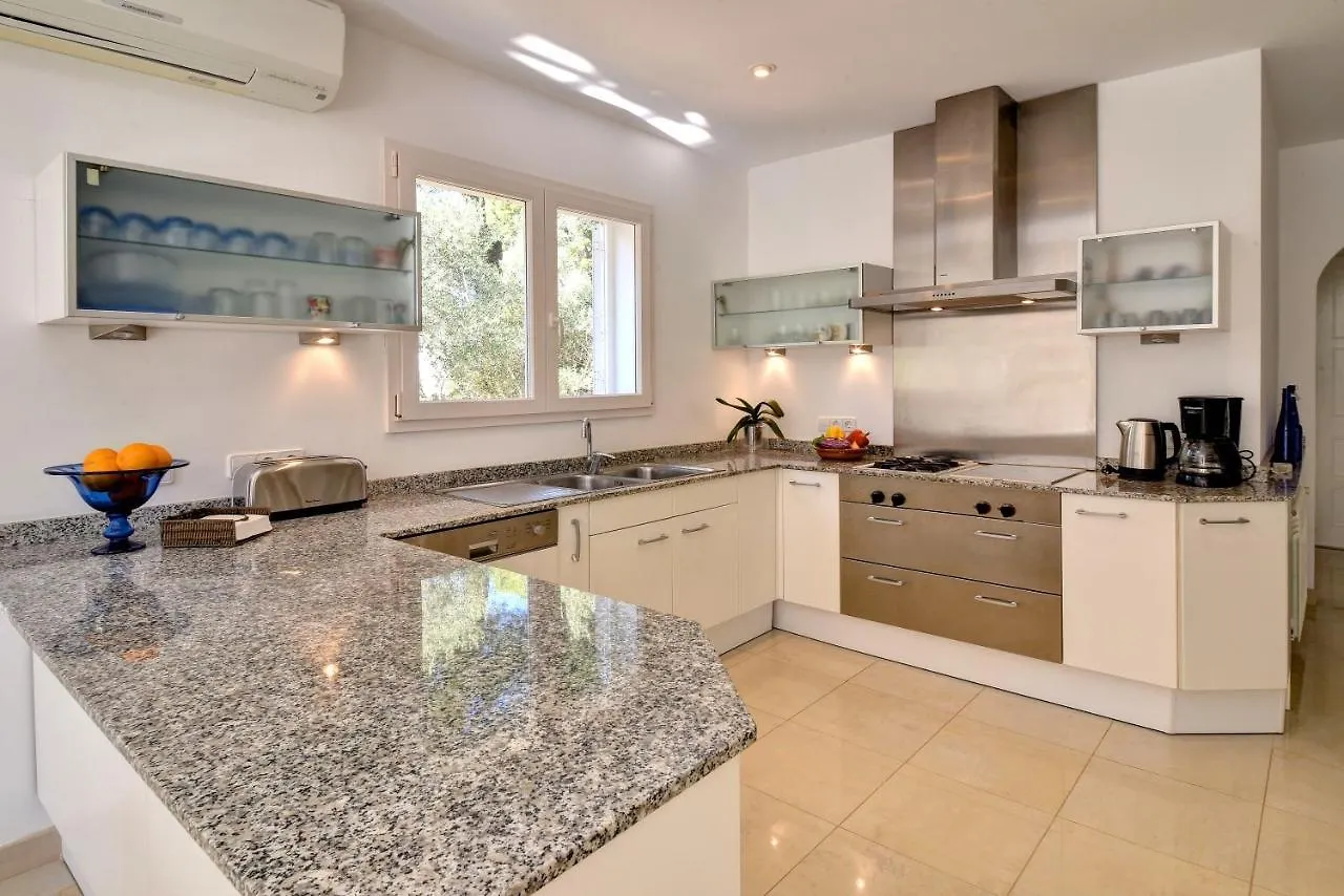 Villa Arran De Mar Cala D´Or Tatil Evi